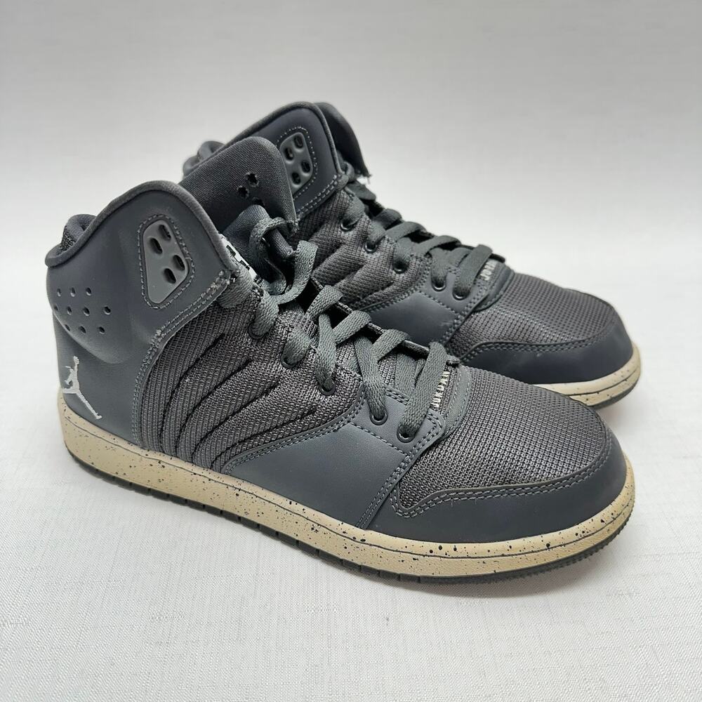 Nike Air Jordan 1 Flight 4 Trainers Big Kid's Size 7